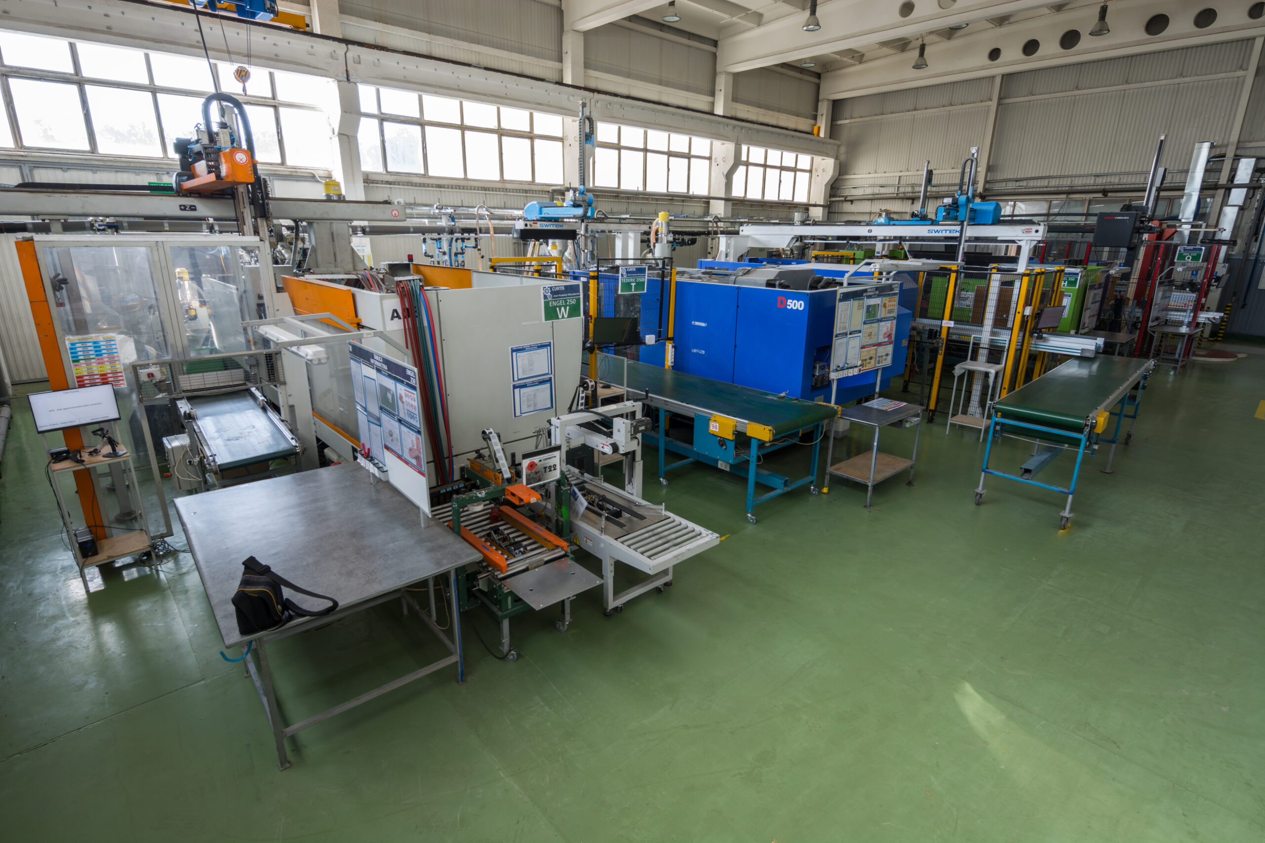 injection moulding curtis